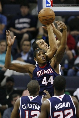 世体：保-维克托和巴萨的解约金为1亿欧元