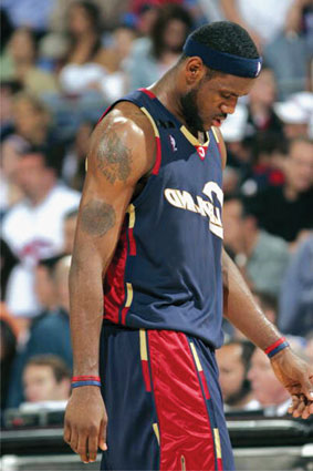 斑马队长，洛卡特利达成尤文生涯200场里程碑